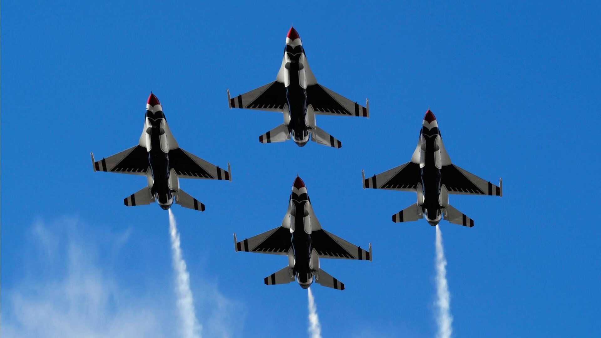 雷火电竞下载-发条与协奏曲，欧冠半决赛之夜的精密转轴